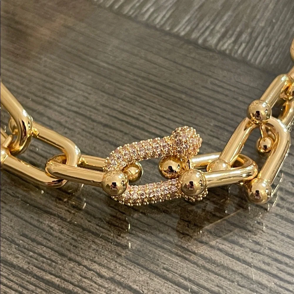 MICHELLE MCDOWELL Lucille Necklace Pave Accent Link 17 3/4” approx Gold-tone - Picture 3 of 16